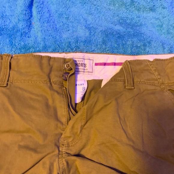 Shorts - Picture 3 of 4